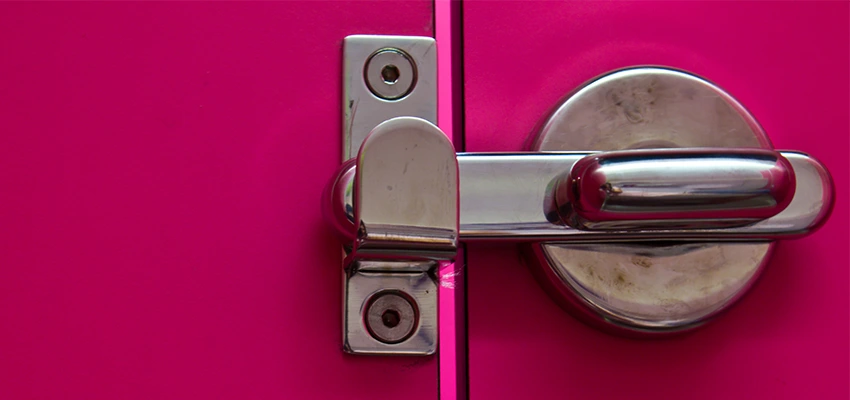 Childproof Gate Lock in Lansing, Illinois