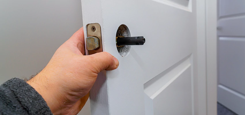 Nighttime Locksmith For Lock Repair in Lansing