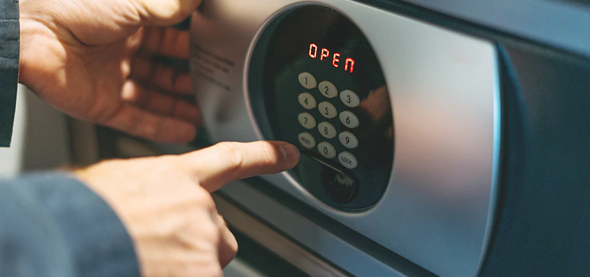 Cash Safe Openers in Lansing