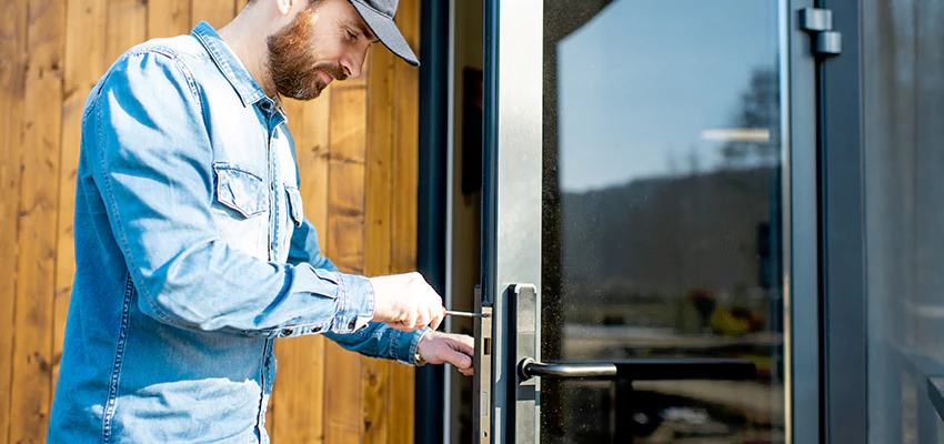 Frameless Glass Storefront Door Locks Replacement in Lansing