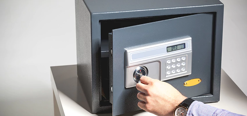 Jewelry Safe Unlocking Service in Lansing