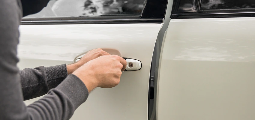 Unlock Car Door Service in Lansing
