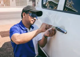 Car Locksmith in Lansing, IL